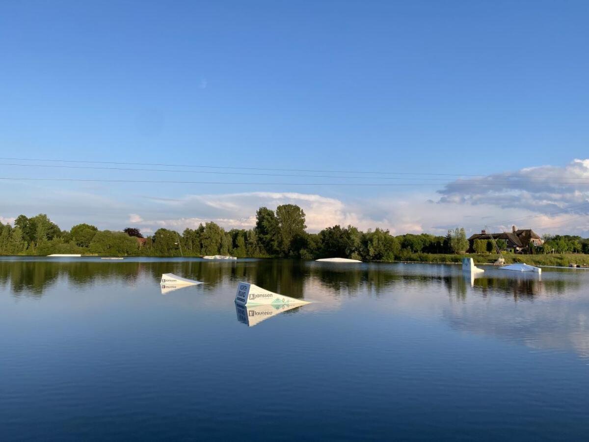 Ferienhaus Ella Am See Aurich Luaran gambar
